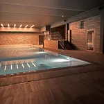 Kapitanskie Kasprowicza 20b Basen Sauny Jacuzzi Grota Solna Silownia