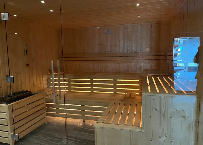 Kapitanskie Kasprowicza 20b Basen Sauny Jacuzzi Grota Solna Silownia